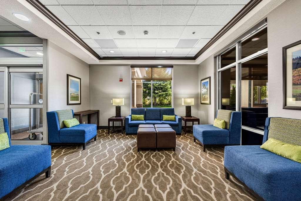 Comfort Inn & Suites Logan Near University Interior foto