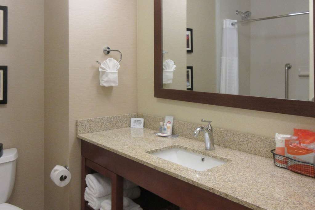 Comfort Inn & Suites Logan Near University Zimmer foto